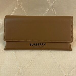 Burberry London Sunglasses Case